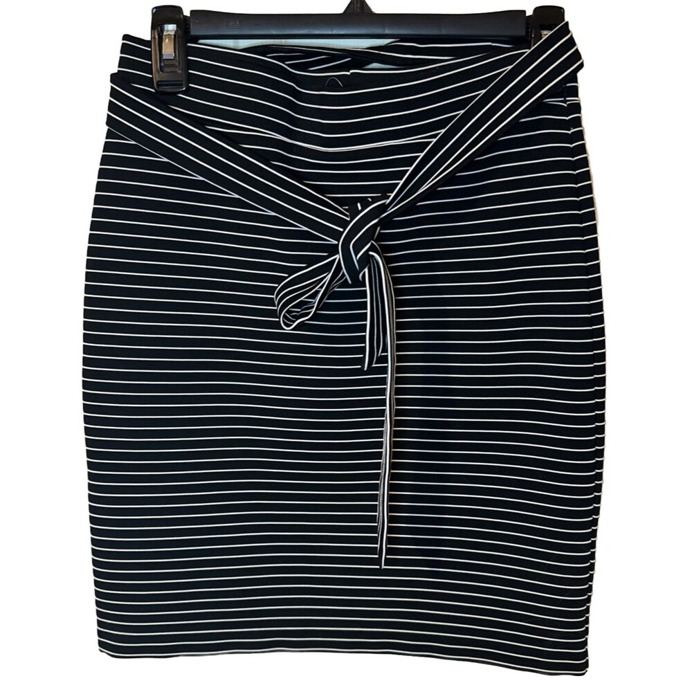 Ann Taylor Loft Mini Skirt, XS, Stretch, Black & White Striped, Matching Belt